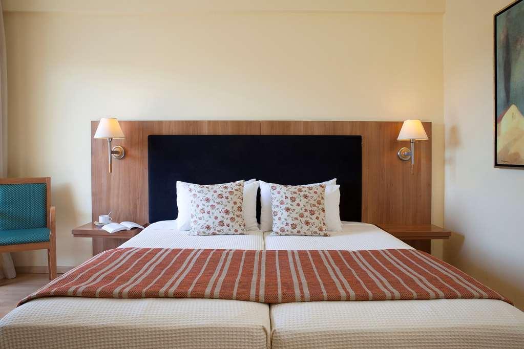 Hotel Ramada By Wyndham, Athens Club Attica Riviera Néa Mákri Habitación foto