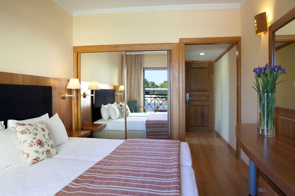 Hotel Ramada By Wyndham, Athens Club Attica Riviera Néa Mákri Habitación foto