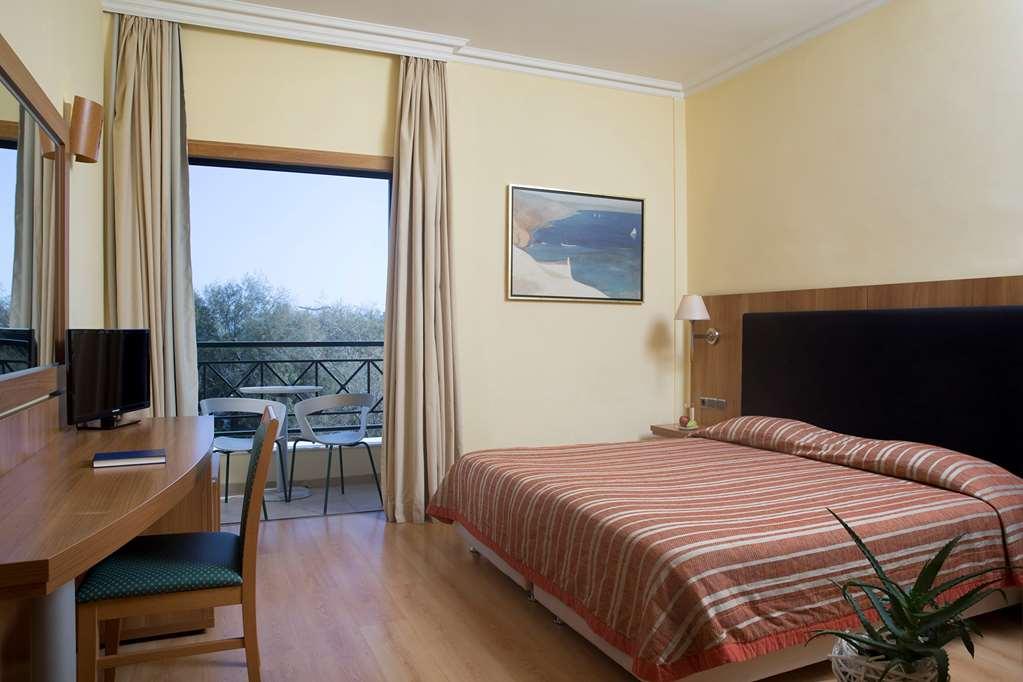 Hotel Ramada By Wyndham, Athens Club Attica Riviera Néa Mákri Habitación foto